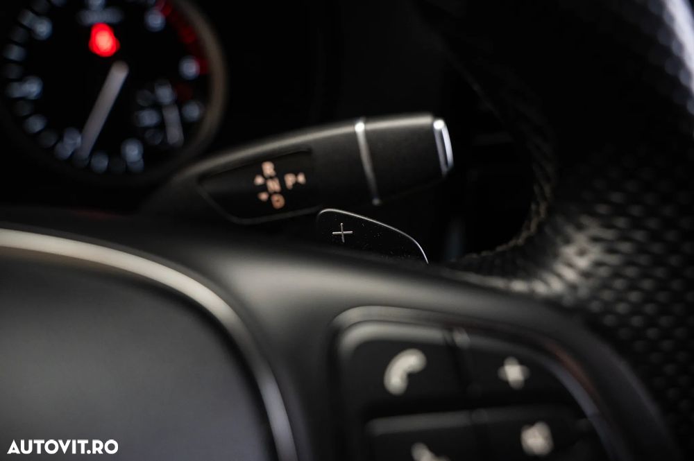 Mercedes-Benz Vito Compact 119 CDI 190CP RWD 9AT BASE - 22