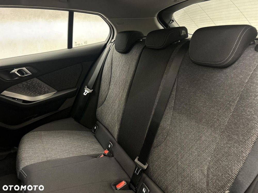 BMW Seria 1 - 18