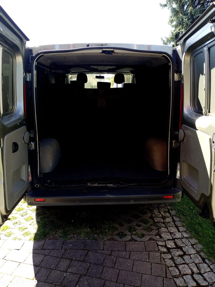 Renault Trafic - 16