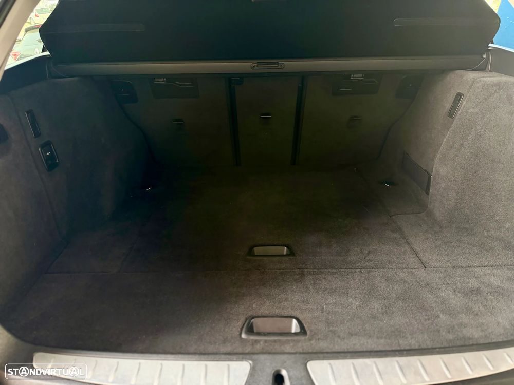 BMW 318 d Line Sport - 27