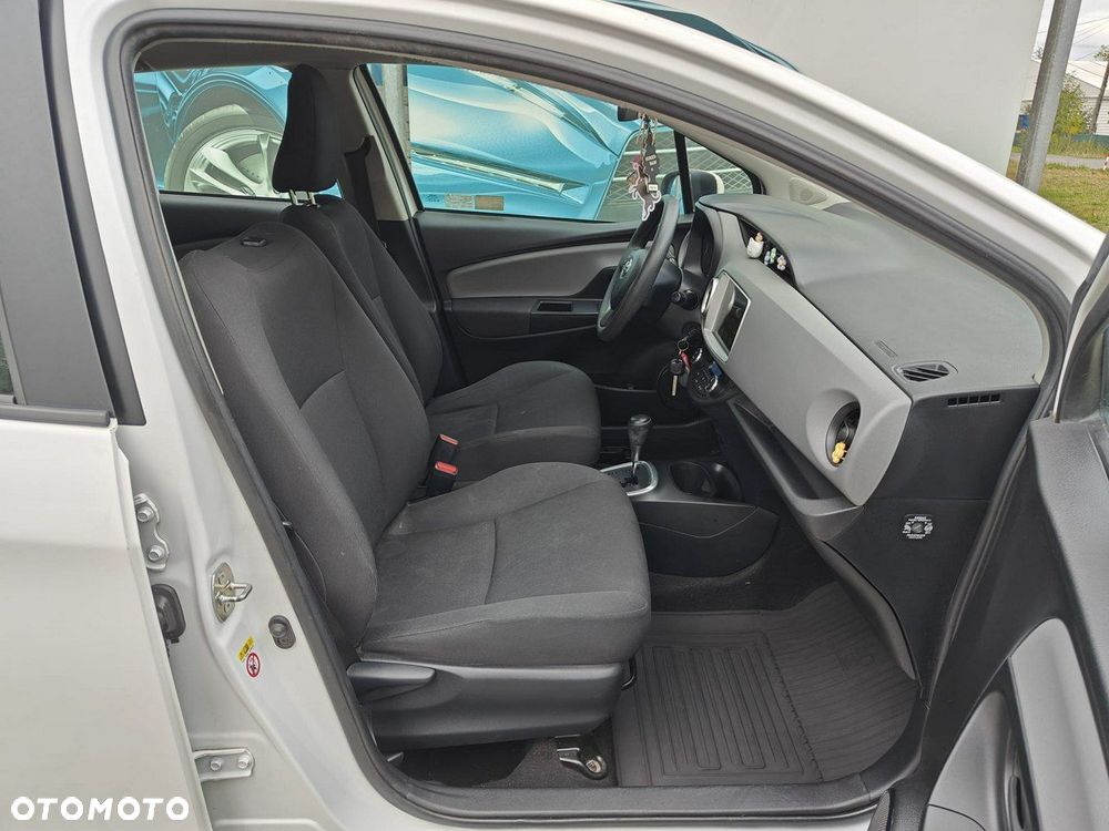 Toyota Yaris - 15