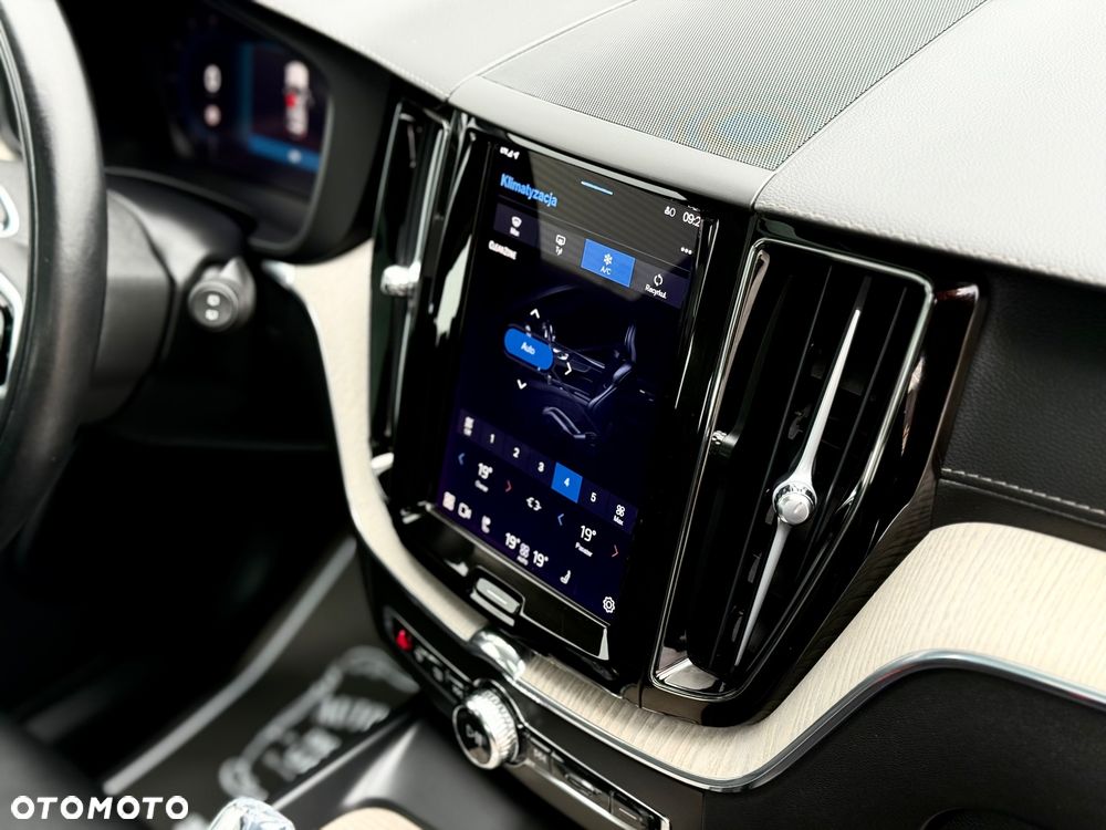 Volvo XC 60 B4 D Geartronic Inscription - 32