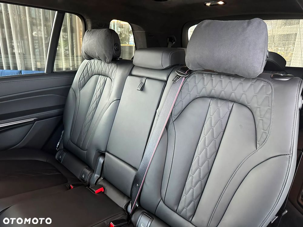 BMW X7 xDrive40d mHEV sport - 25