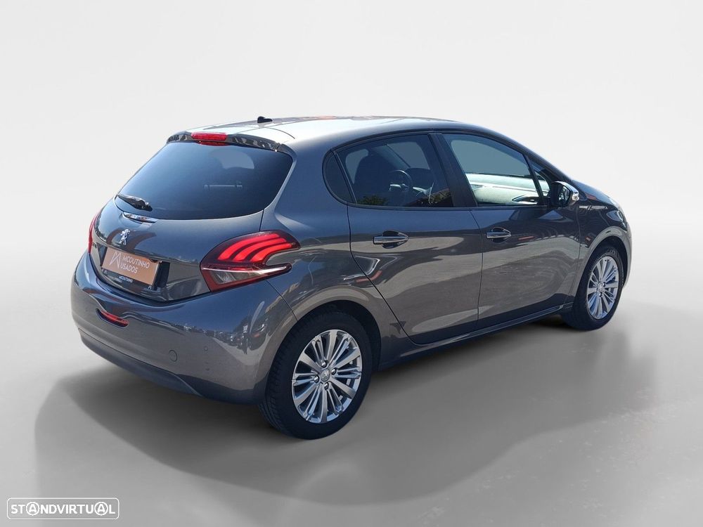 Peugeot 208 1.2 PureTech Style - 5