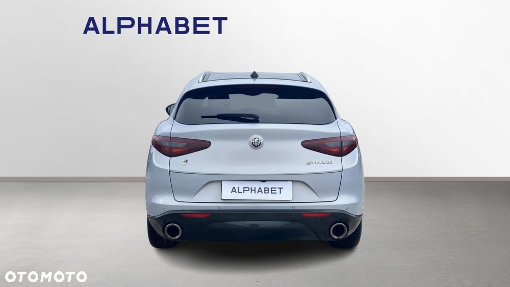 Alfa Romeo Stelvio 2.0 Turbo TI Q4 - 4