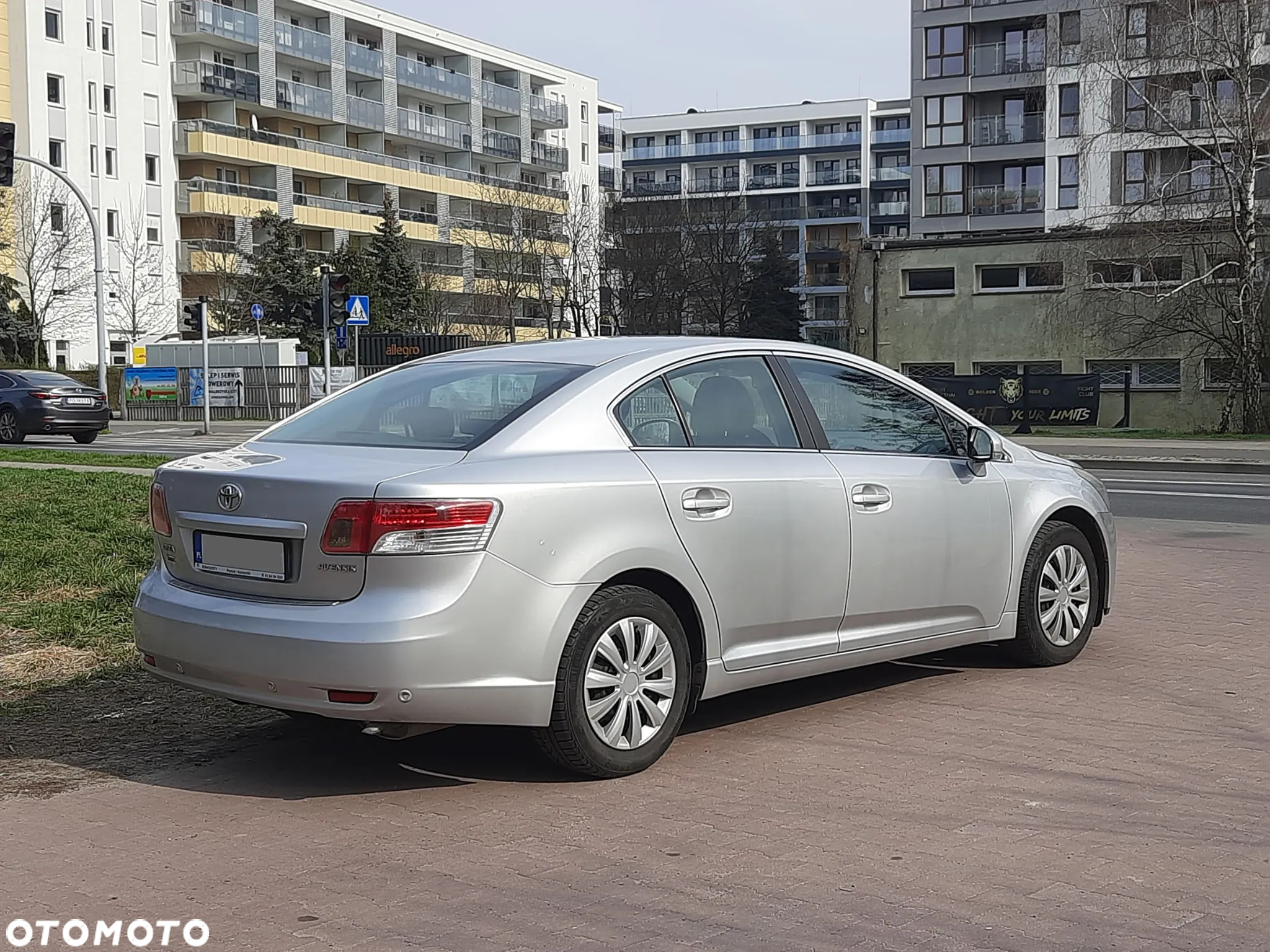 Toyota Avensis - 5