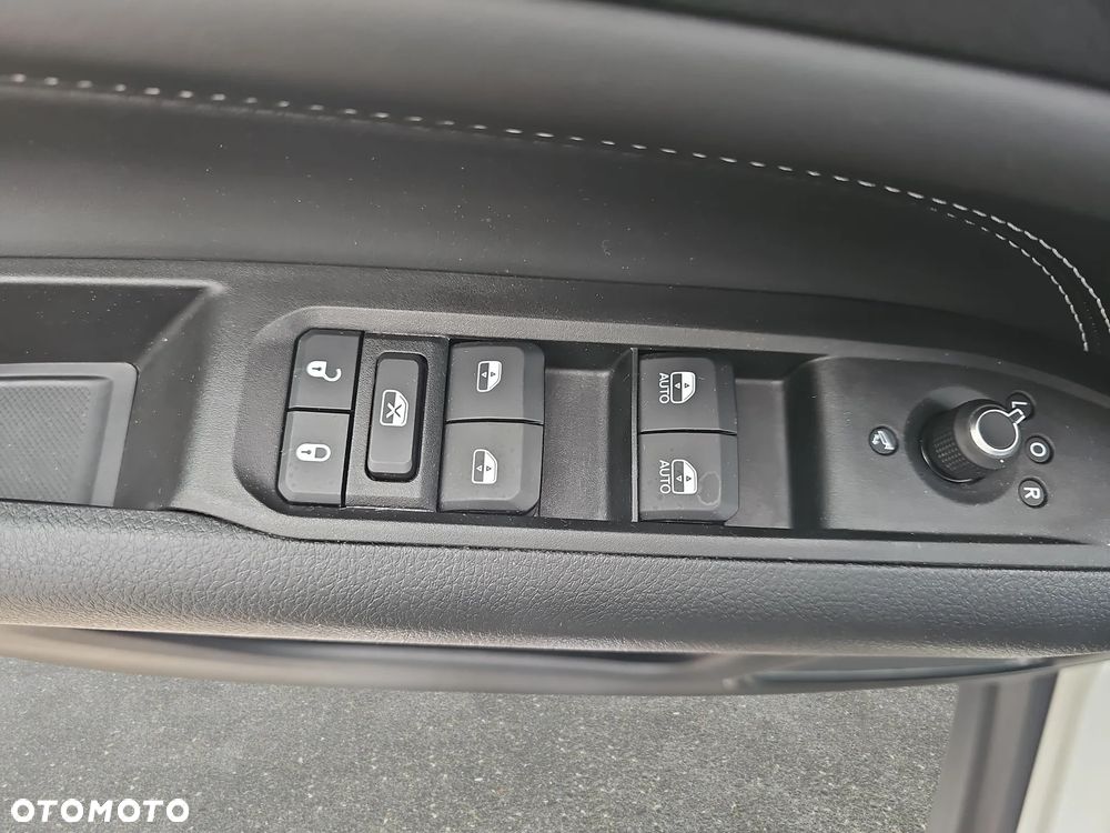 Jeep Compass 1.3 TMair Limited FWD S&S DDCT - 12