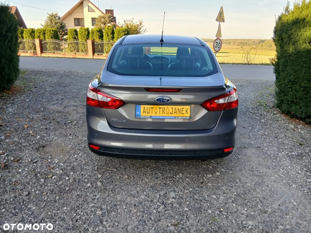 Ford Focus 2011 photo 5