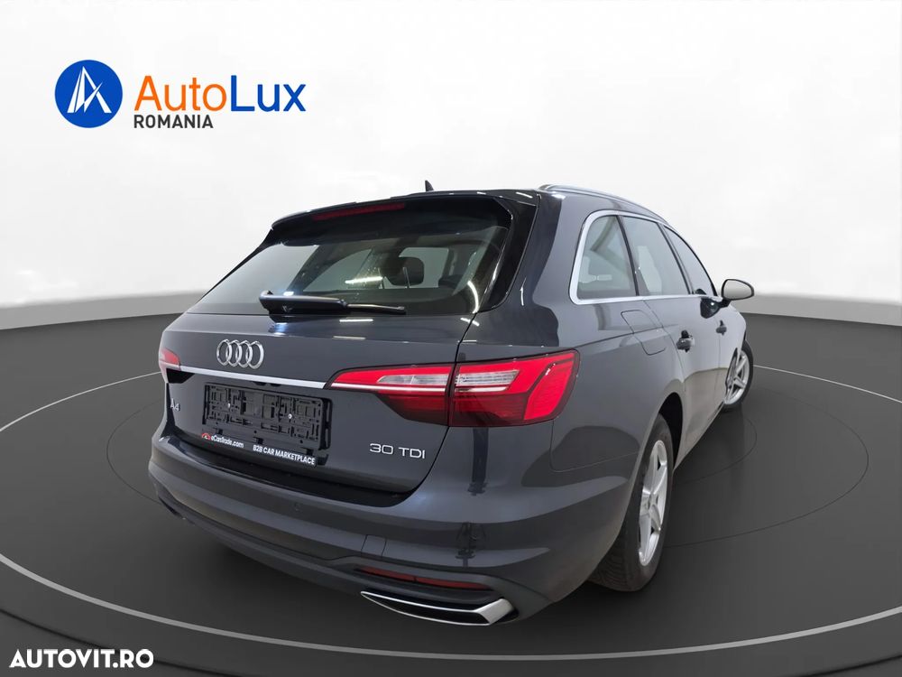 Audi A4 Avant 30 TDI S tronic - 4