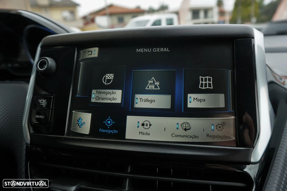 Peugeot 2008 1.6 e-HDi Allure - 29
