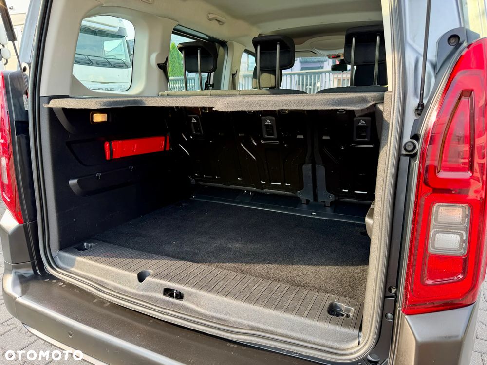 Opel Combo 1.2 Turbo Edition Plus S&S - 21