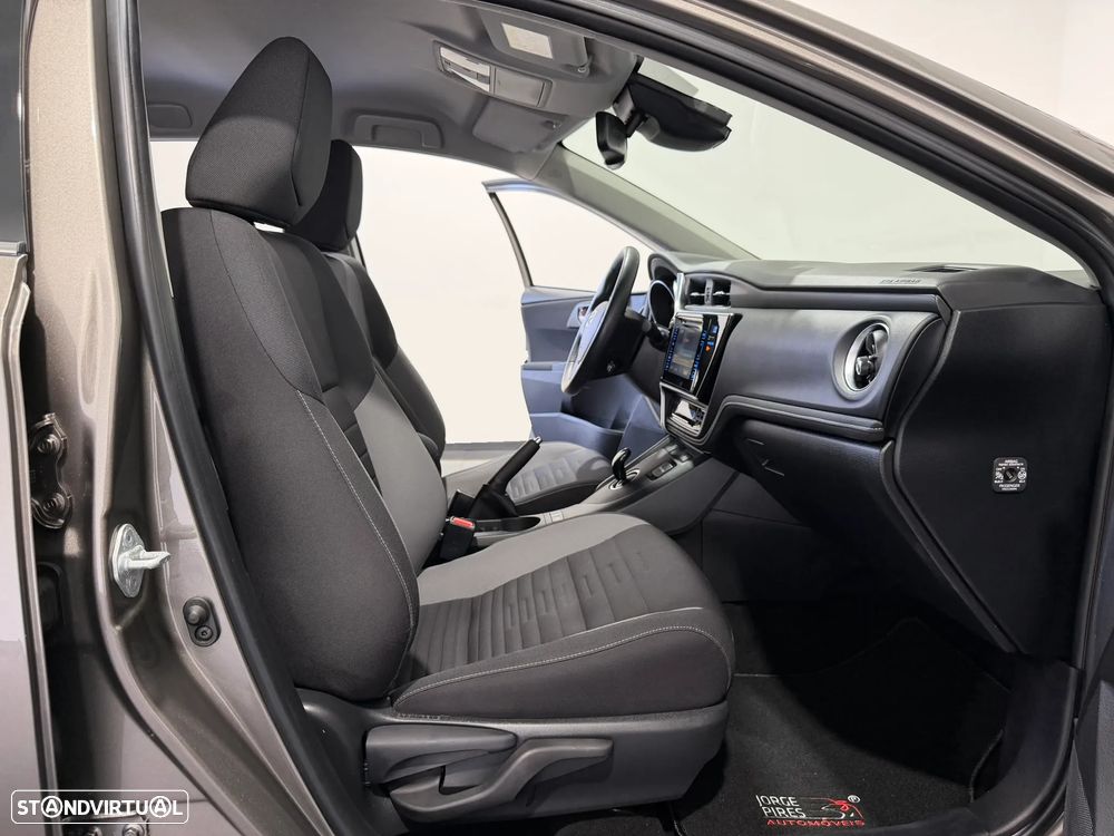 Toyota Auris Touring Sports 1.8 HSD Exclusive+Navi - 39