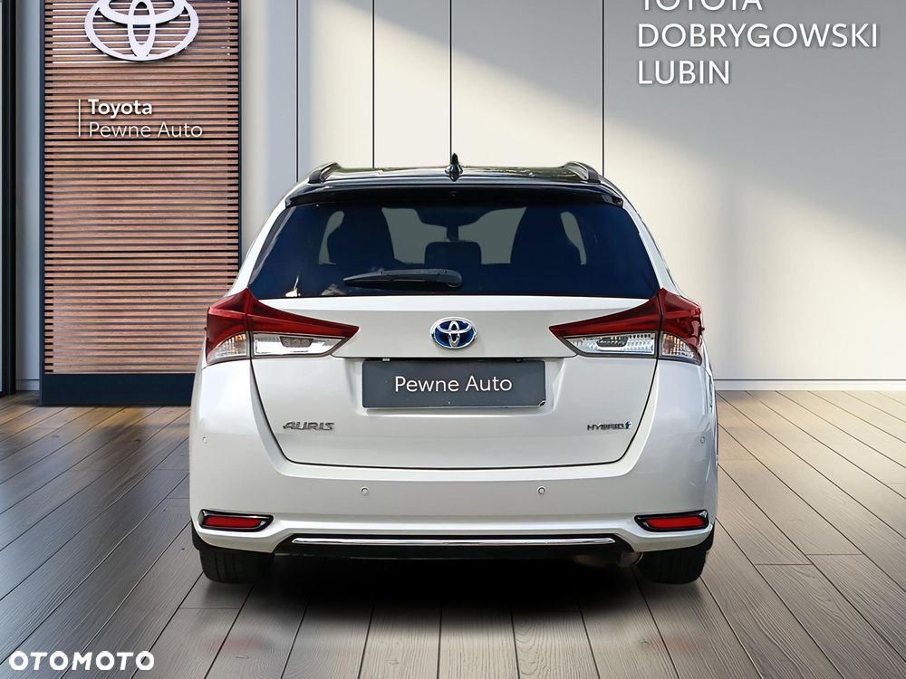 Toyota Auris - 4