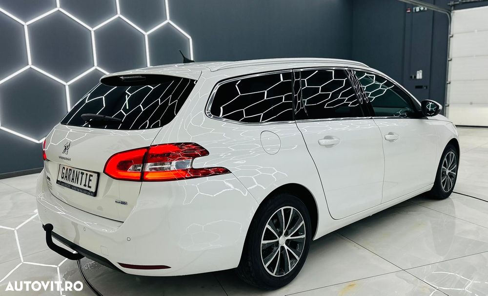 Peugeot 308 e-HDi 115 Stop & Start Allure - 4