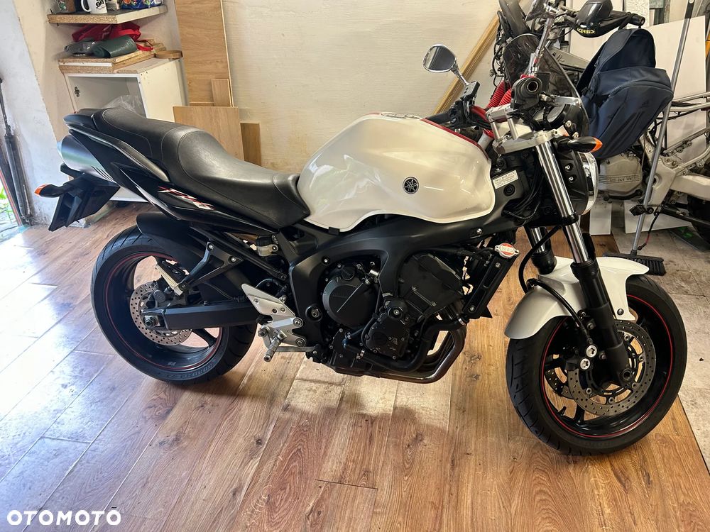 Yamaha FZ6 - 1