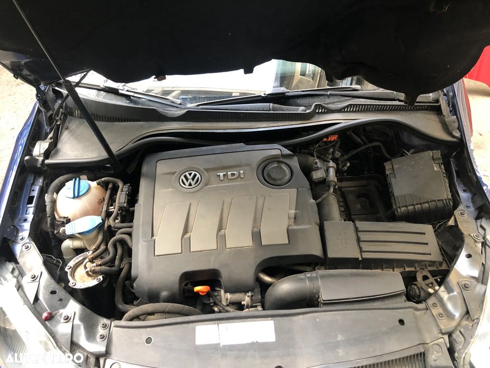 Dezmembrez VW Volkswagen Golf 6 albastru 2011 1,6 diesel CAYh - 6