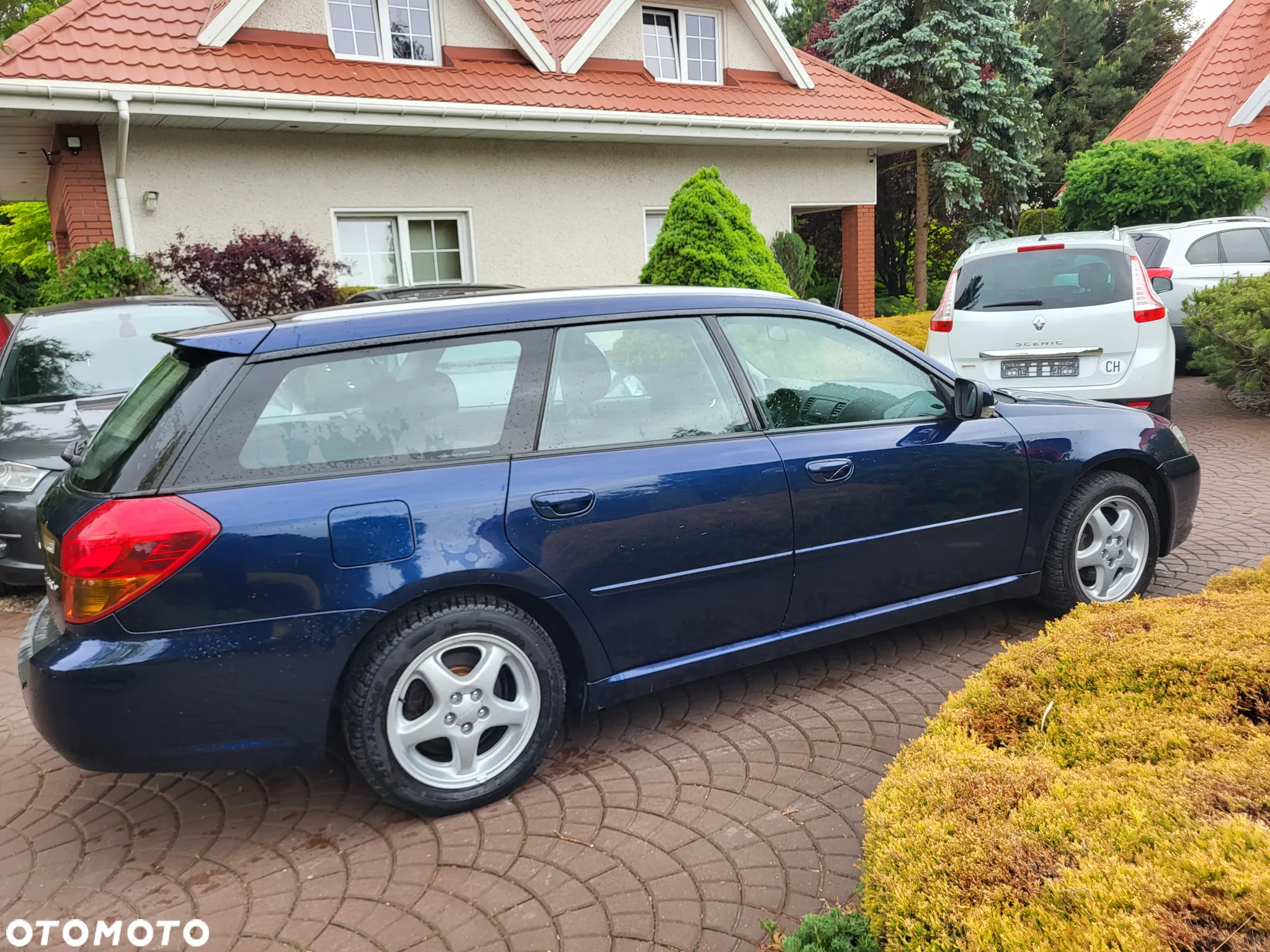 Subaru Legacy - 12