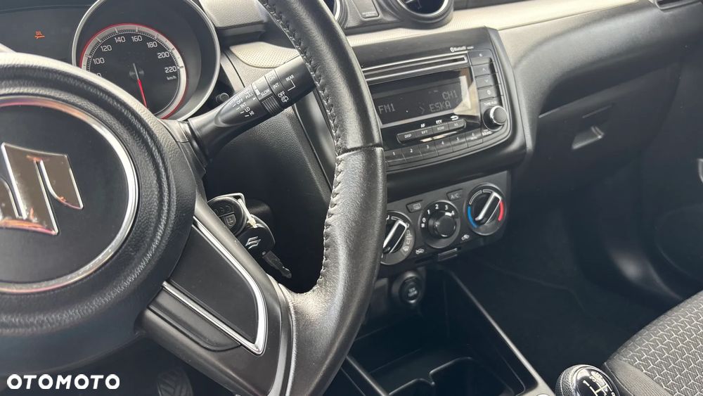 Suzuki Swift 1.2 Premium - 22
