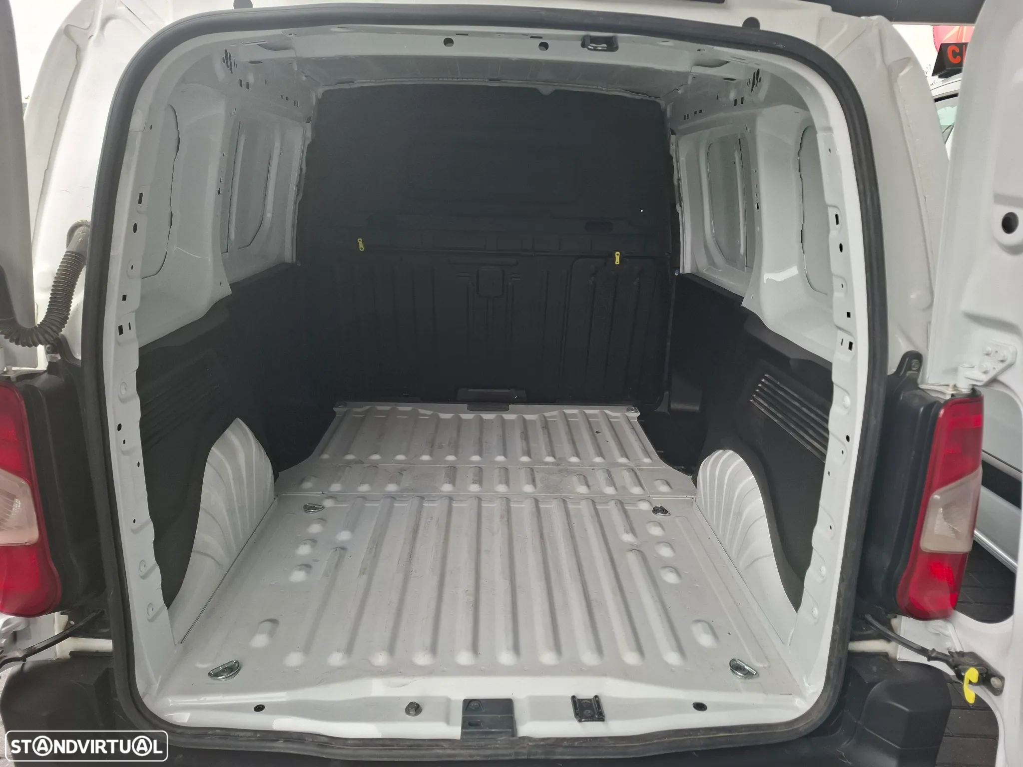 Toyota PROACE CITY 3LUGARES - 18