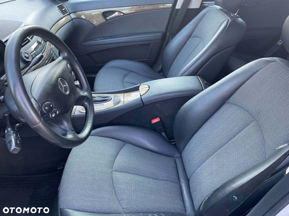 Mercedes-Benz Klasa E 220 CDI Automatik Avantgarde - 27