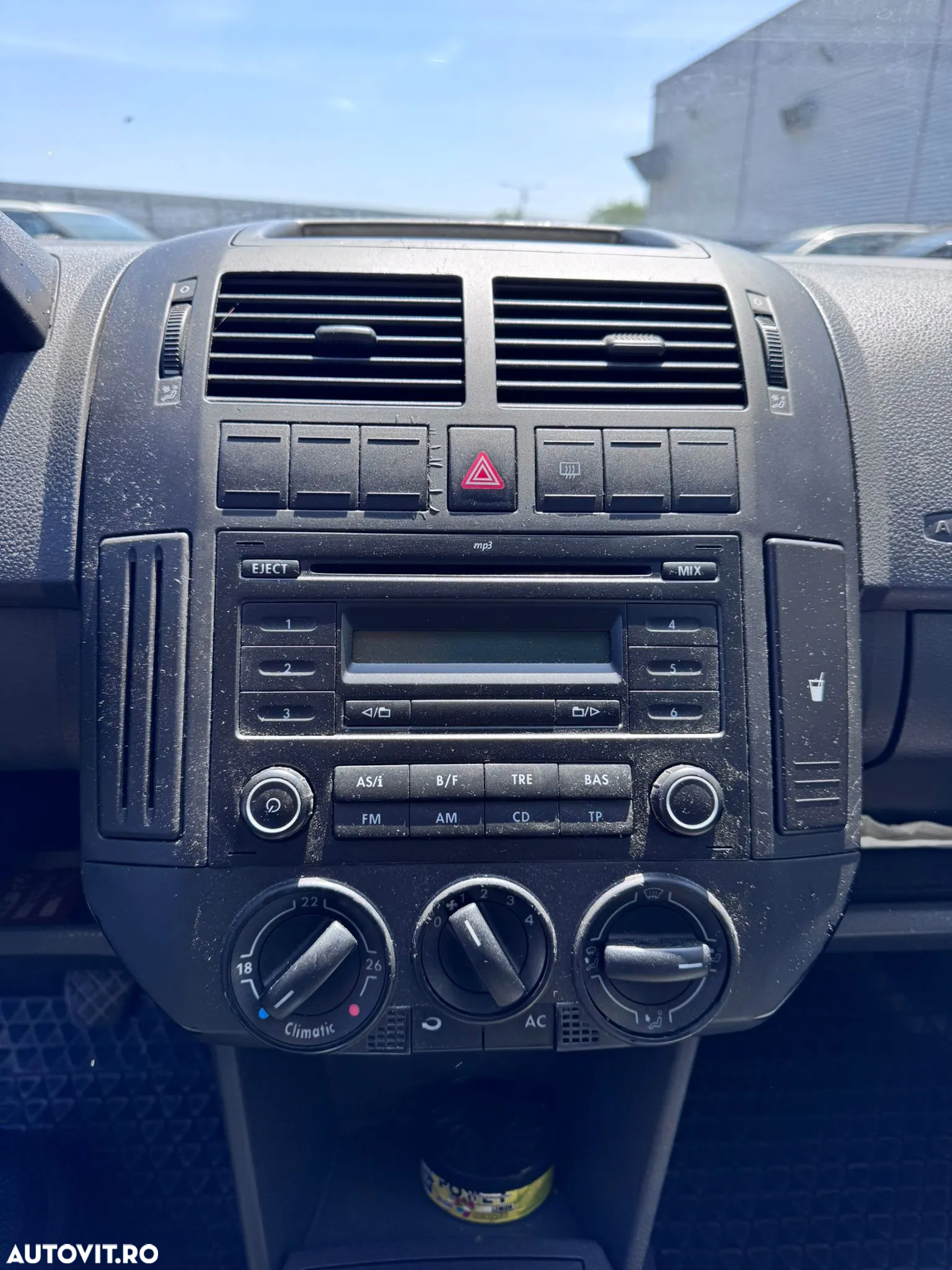 Volkswagen Polo 1.4 TDI Comfortline - 8