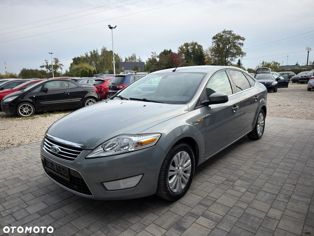 Ford Mondeo 2.0 Ghia - 19