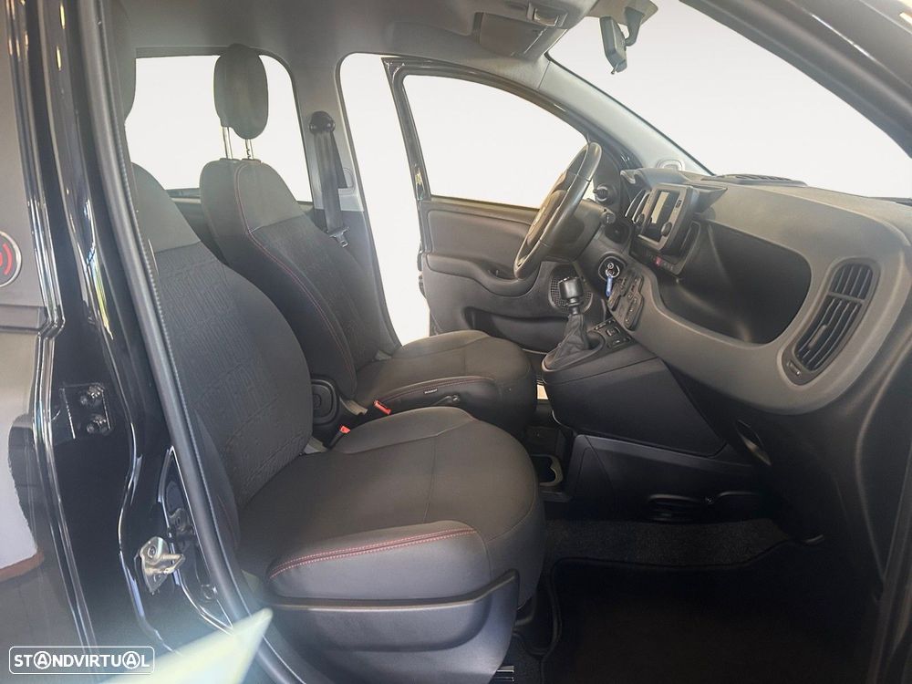 Fiat Panda 1.0 Hybrid (RED) — fotografia 15