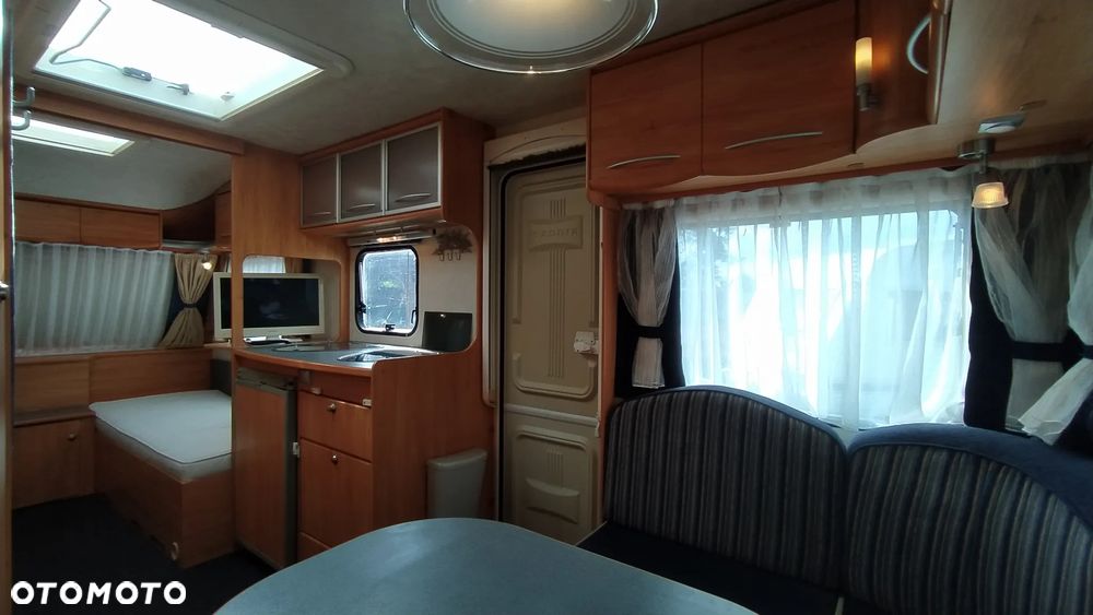 Adria 472lu - 25