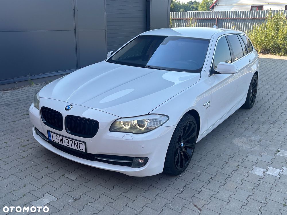 BMW Seria 5 530d xDrive - 15