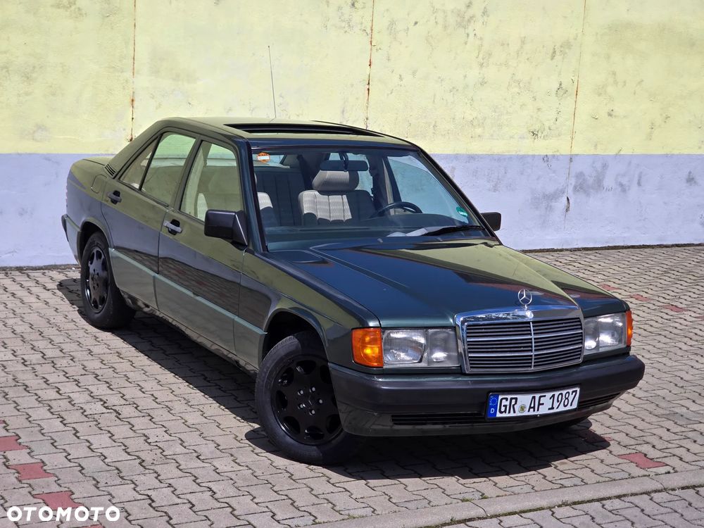 Mercedes-Benz W201 (190) - 15