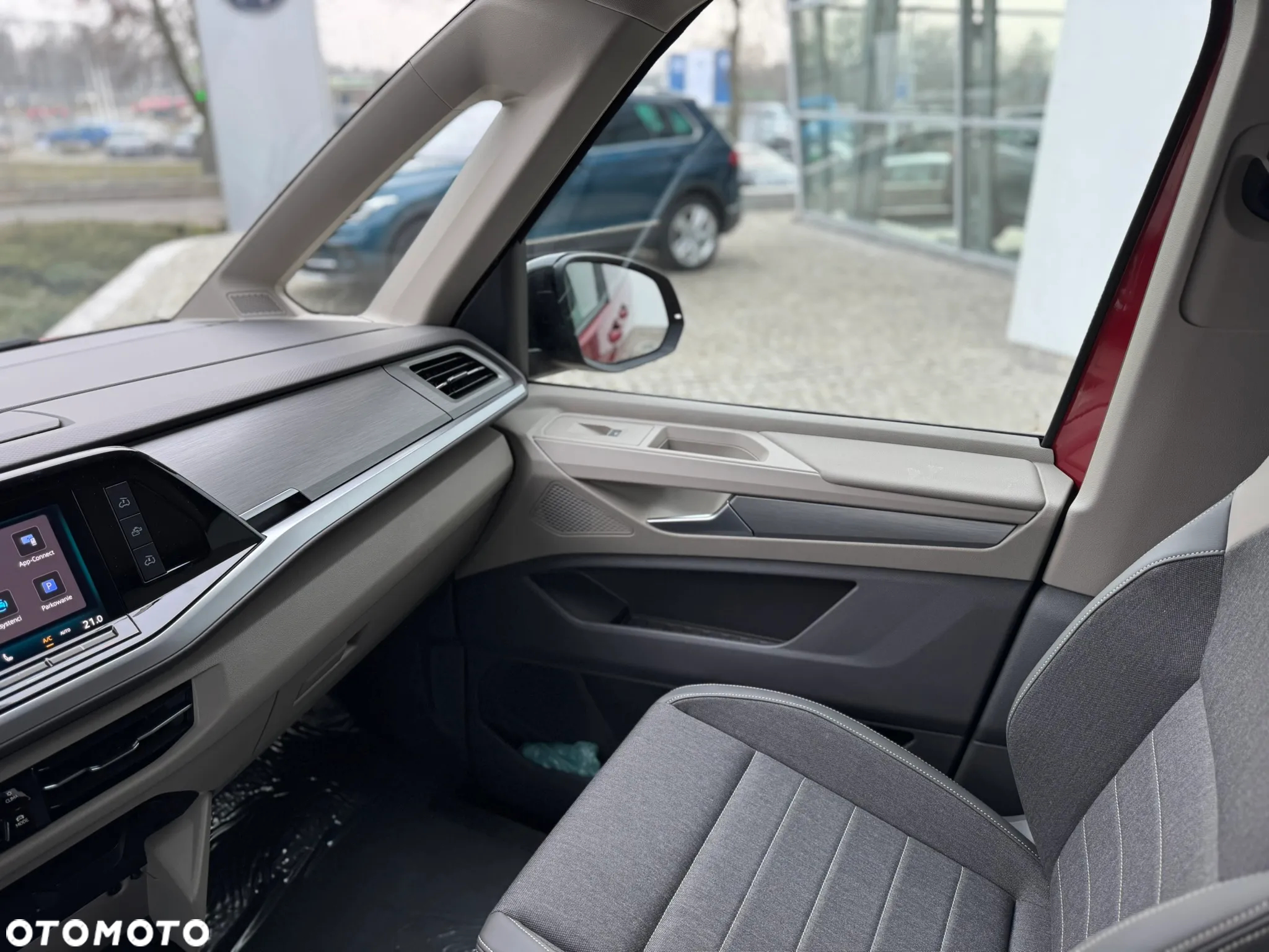 Volkswagen Multivan - 26
