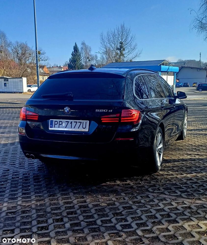 BMW Seria 5 520d Luxury Line - 7