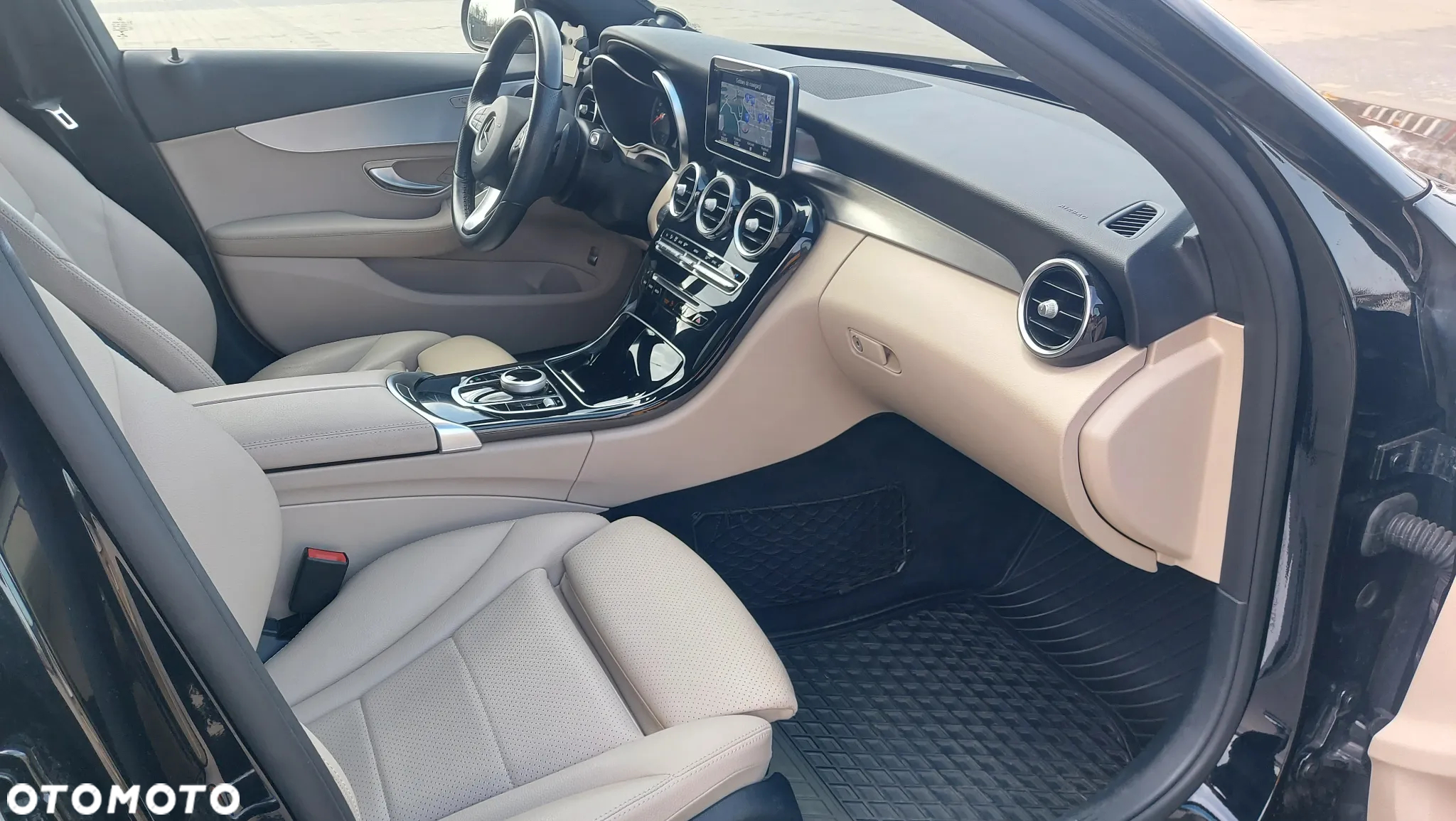 Mercedes-Benz Klasa C 200 4-Matic 9G-TRONIC - 9