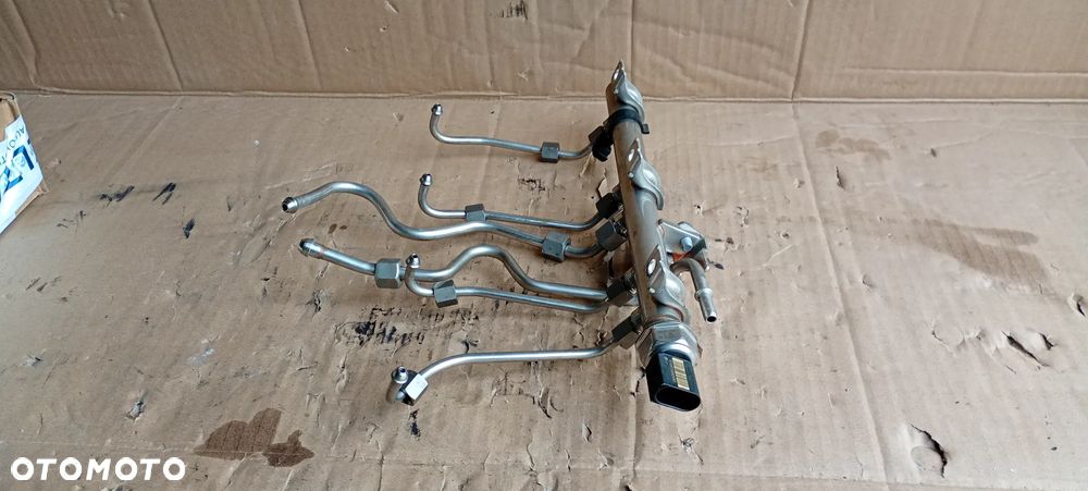 Listwa wtryskowa wtryski BMW I E87 2.0i 7592426 7537319 - 6