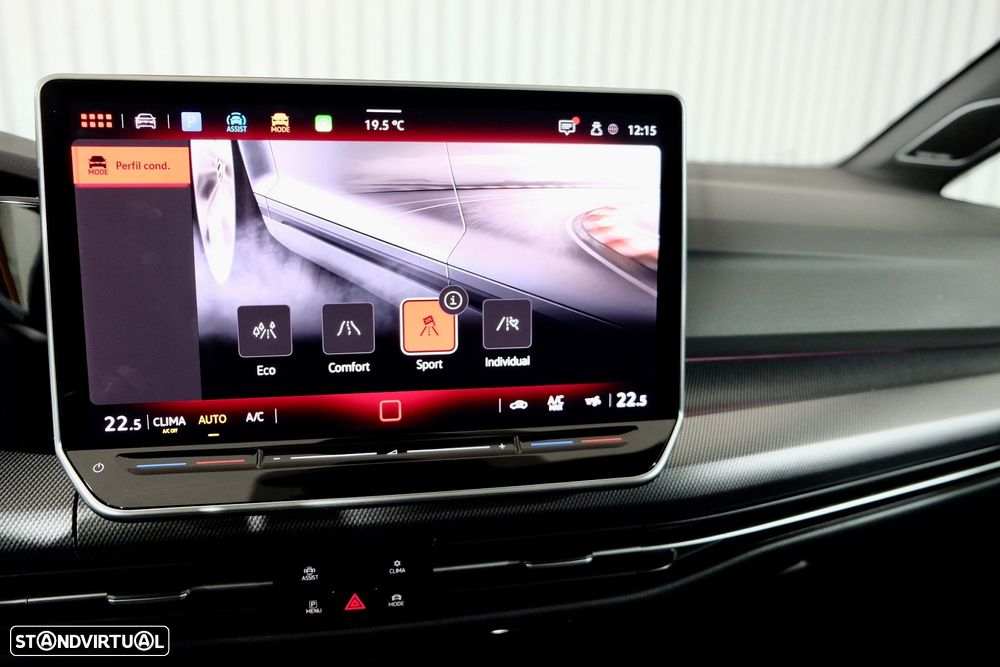 VW Golf 2.0 TSI GTI DSG - 21