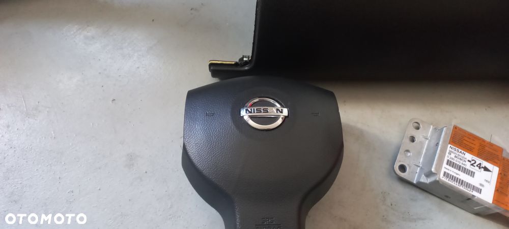 NOTE E11 LIFT DESKA  airbag PASY  poznan - 1
