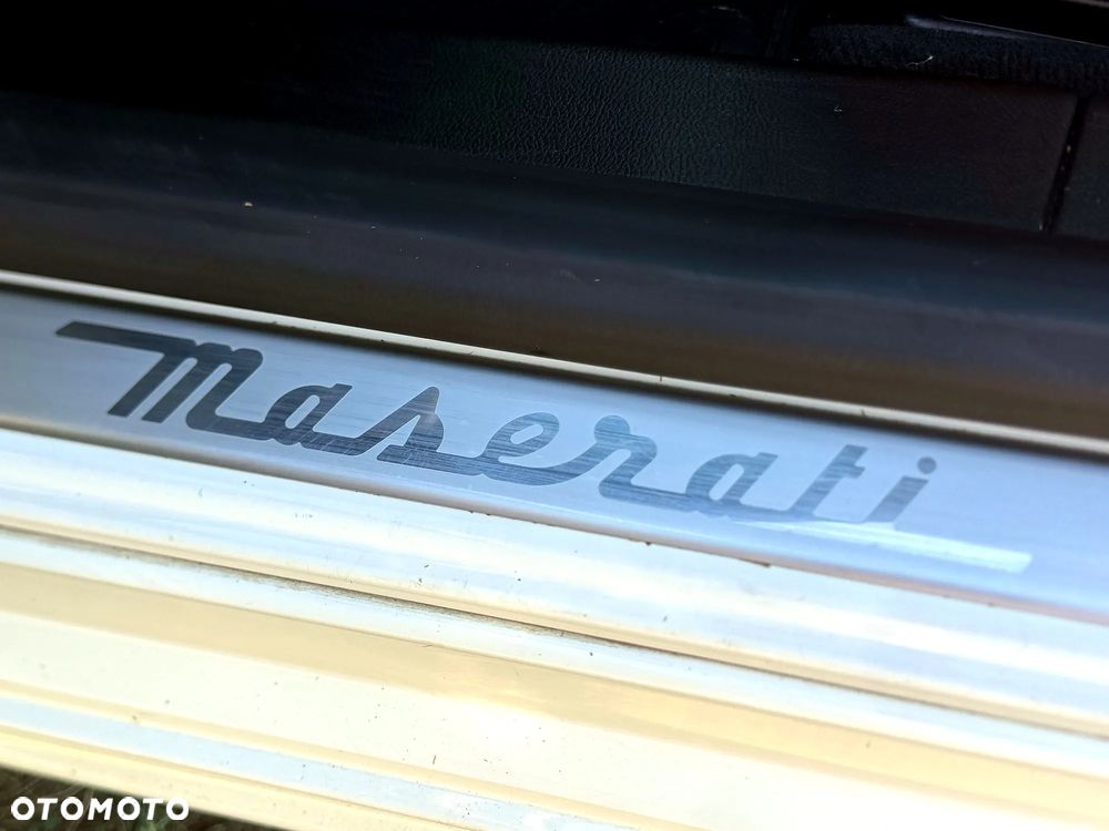 Maserati Ghibli S GranLusso - 10