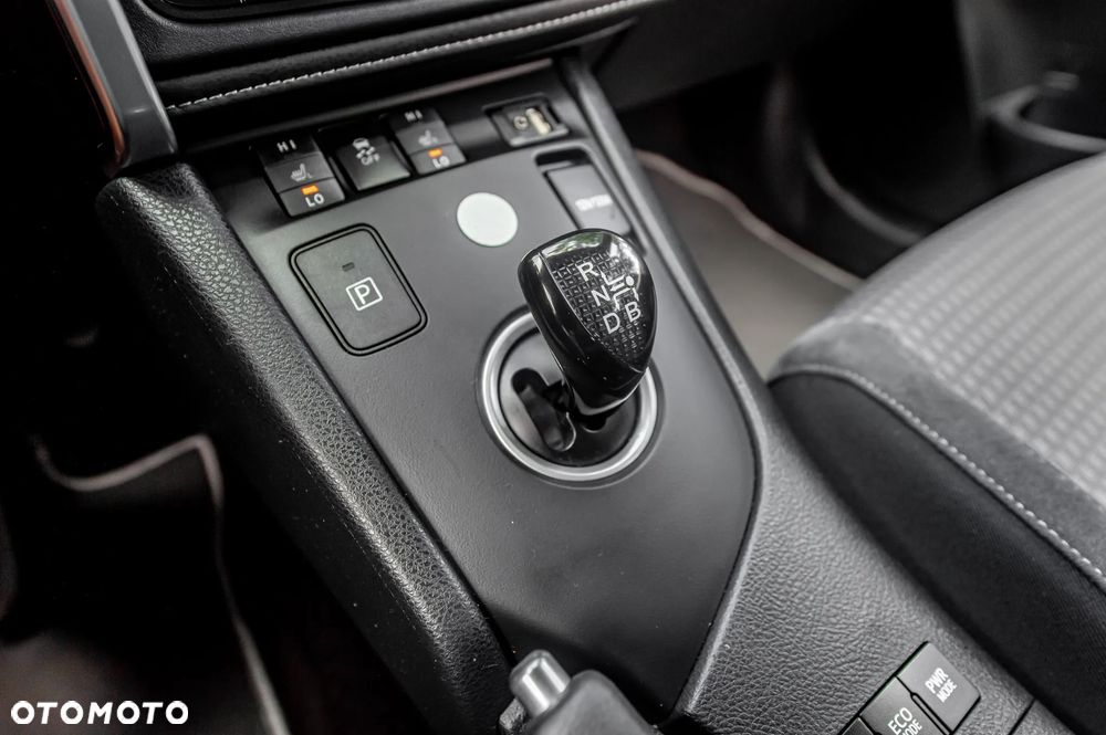 Toyota Auris Hybrid 135 Premium - 28