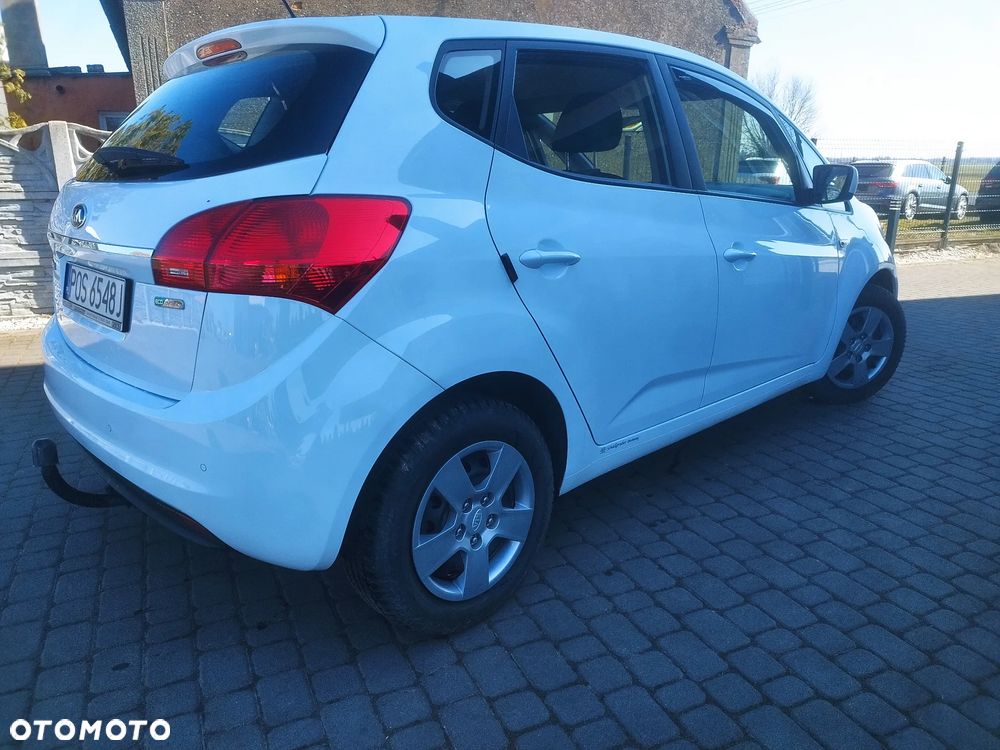 Kia Venga - 6