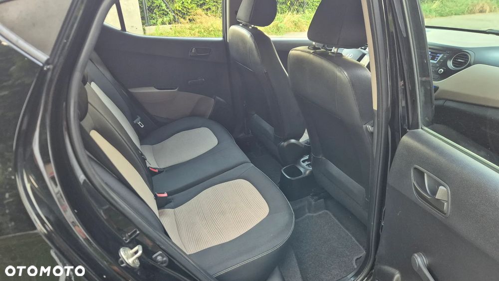 Hyundai i10 - 10