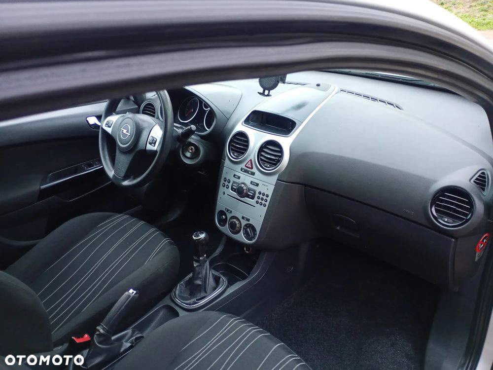 Opel Corsa - 7