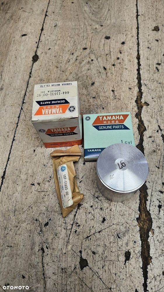 Oryginalny zestaw tłok pierścienie sworzeń Yamaha DT125 / TY125  444-11630-00 - 2