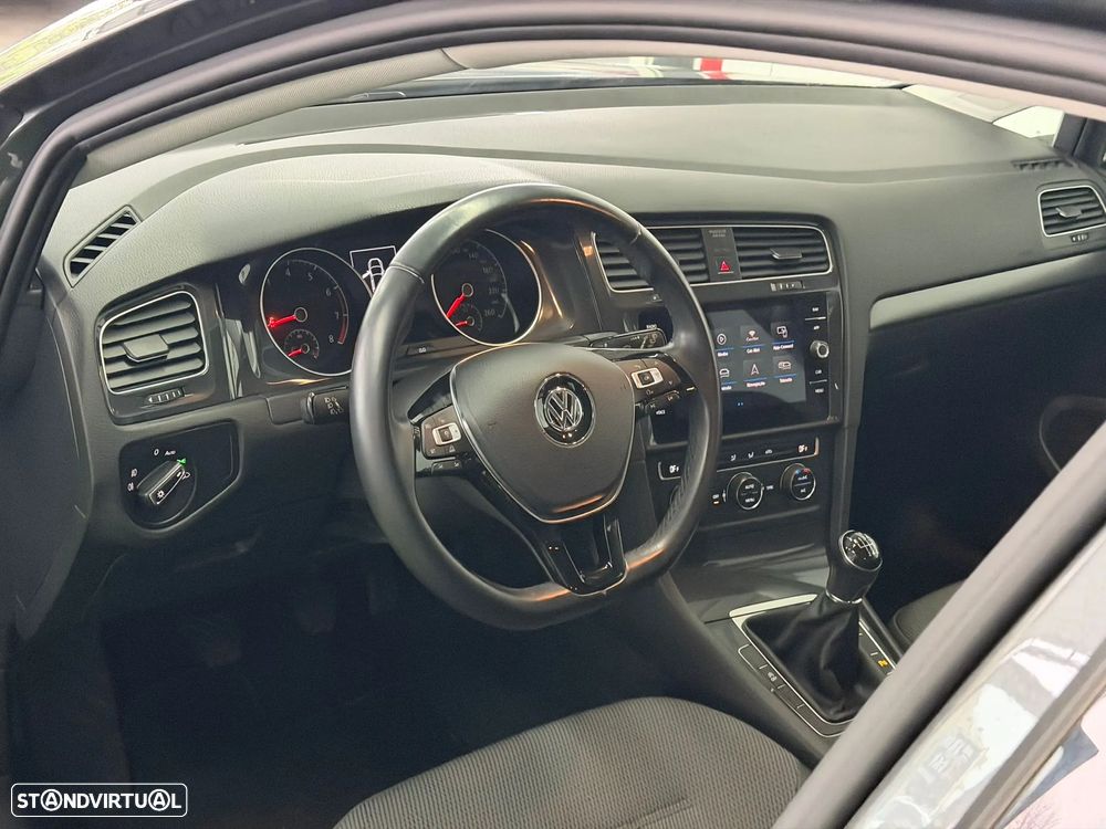 VW Golf 1.0 TSI Confortline - 6