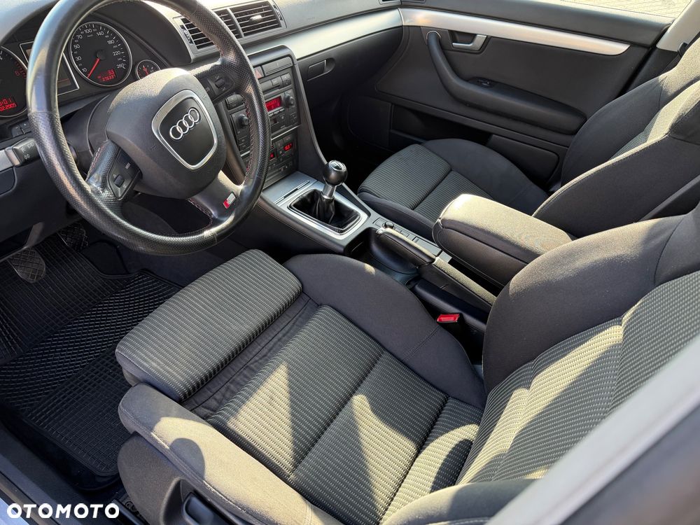 Audi A4 Avant 2.0 TDI - 20