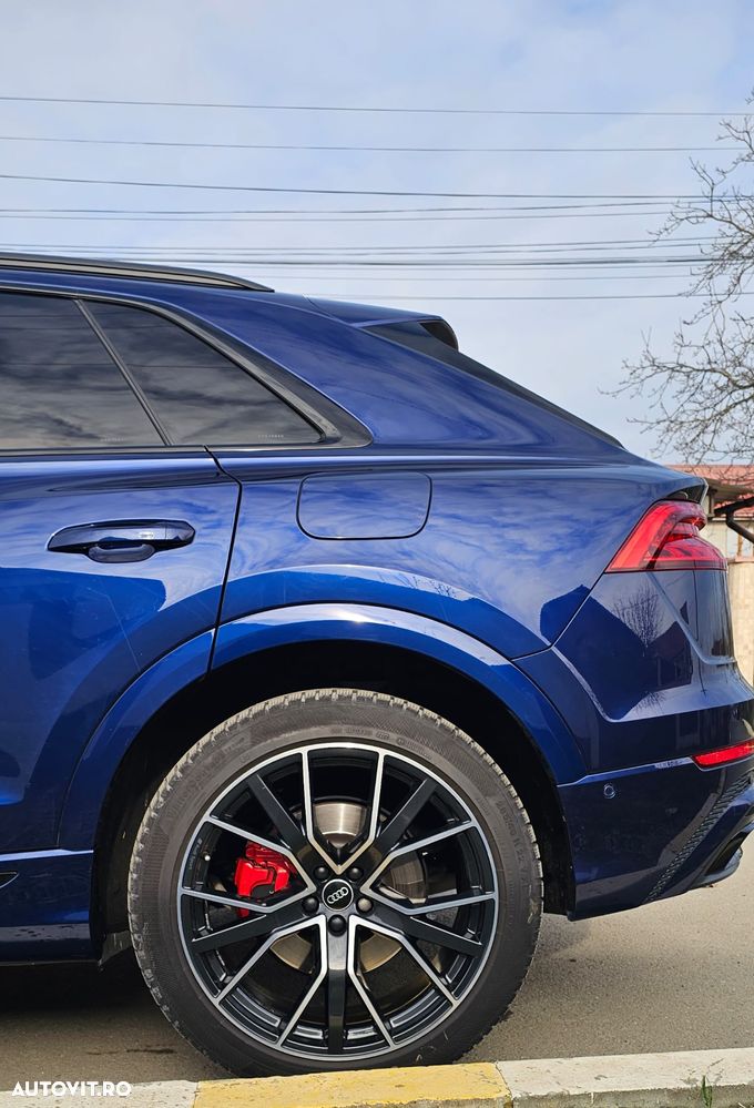 Audi Q8 55 TFSIe quattro tiptronic - 6