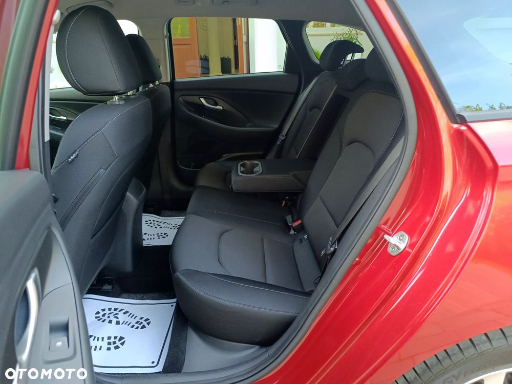 Hyundai i30 blue Kombi 1.6 CRDi Style - 35