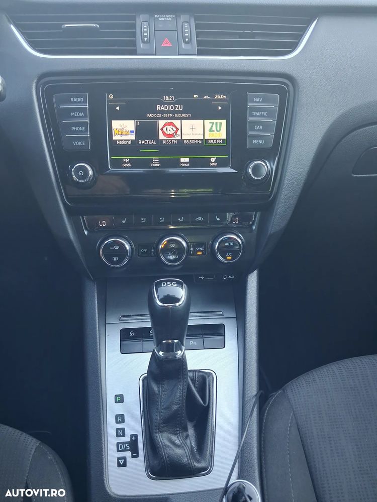 Skoda Octavia 1.4 TSI DSG Style - 8