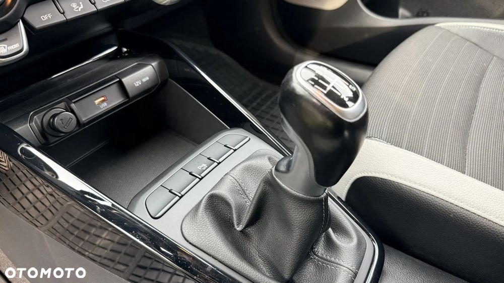 Kia Stonic 1.0 T-GDI L - 15