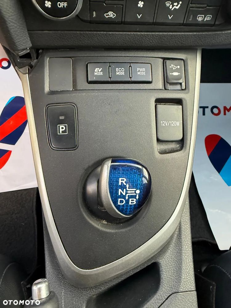 Toyota Auris 1.8 HSD Luna - 13