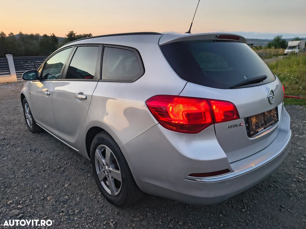 Opel Astra 1.6 CDTI ECOTEC Start/Stop Dynamic - 5